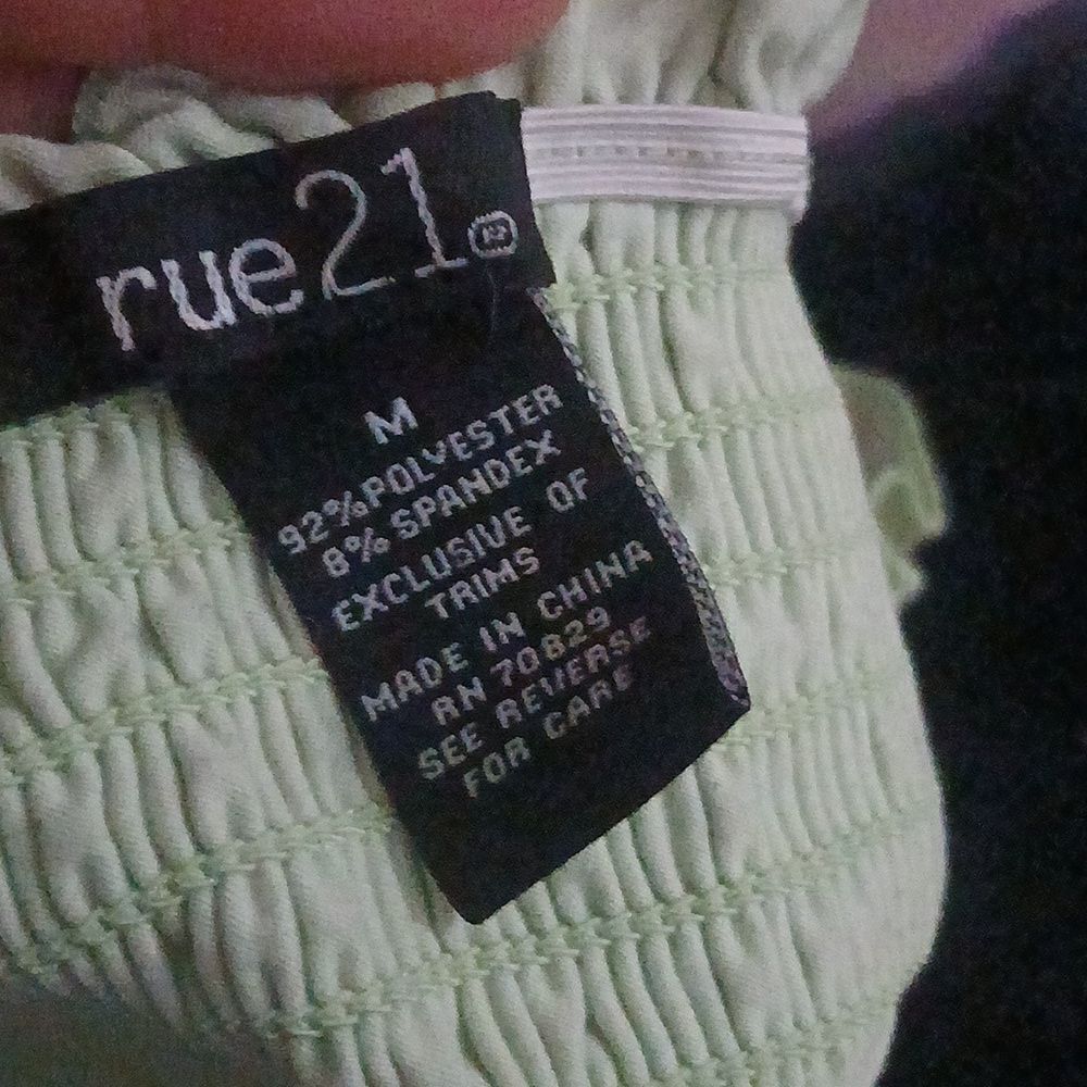 Rue21 Light Green Ruffled Crop Top - Medium - Picture 3 of 5